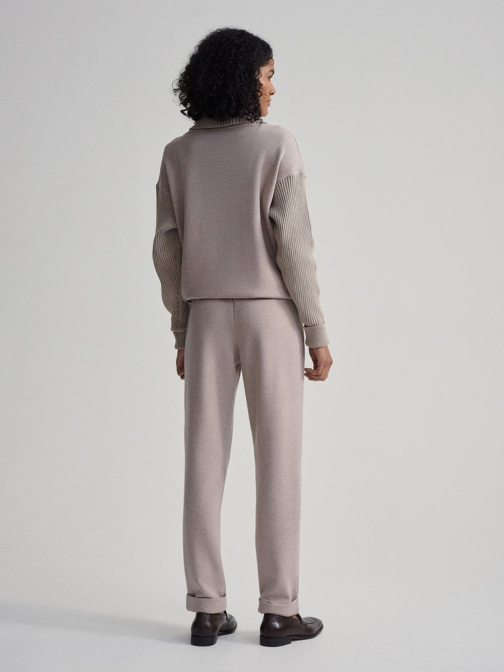 Varley Hannah Cowl Neck Taupe Neck Sweat Top -NWOT -size small - Picture 4 of 13